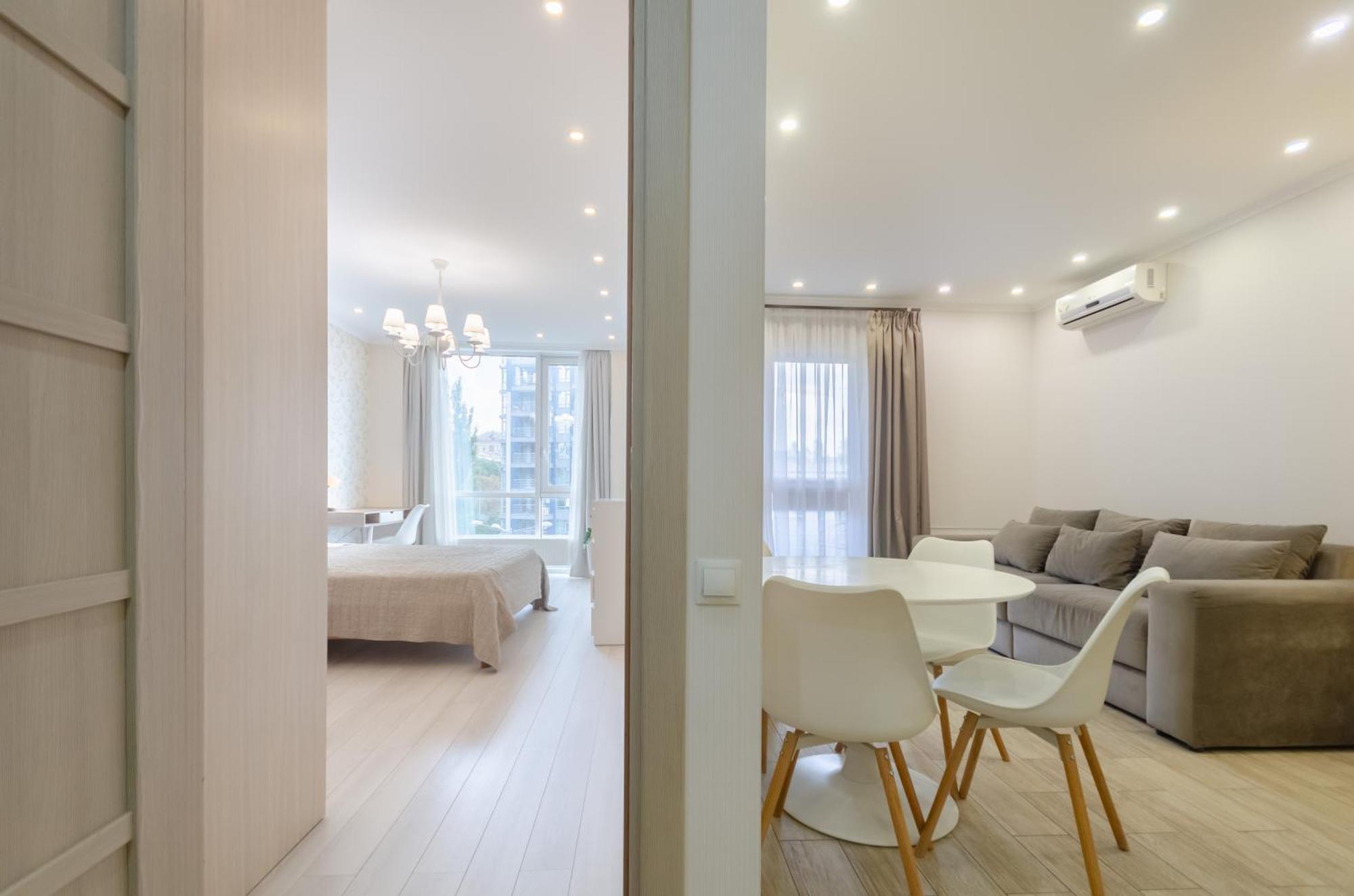 Petrovdom Apartments 3-143 In Rc Central Park, 7 John Mccain Street 基輔 外观 照片
