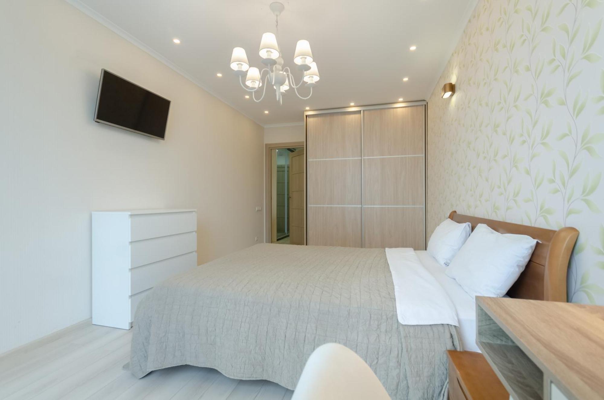 Petrovdom Apartments 3-143 In Rc Central Park, 7 John Mccain Street 基輔 外观 照片