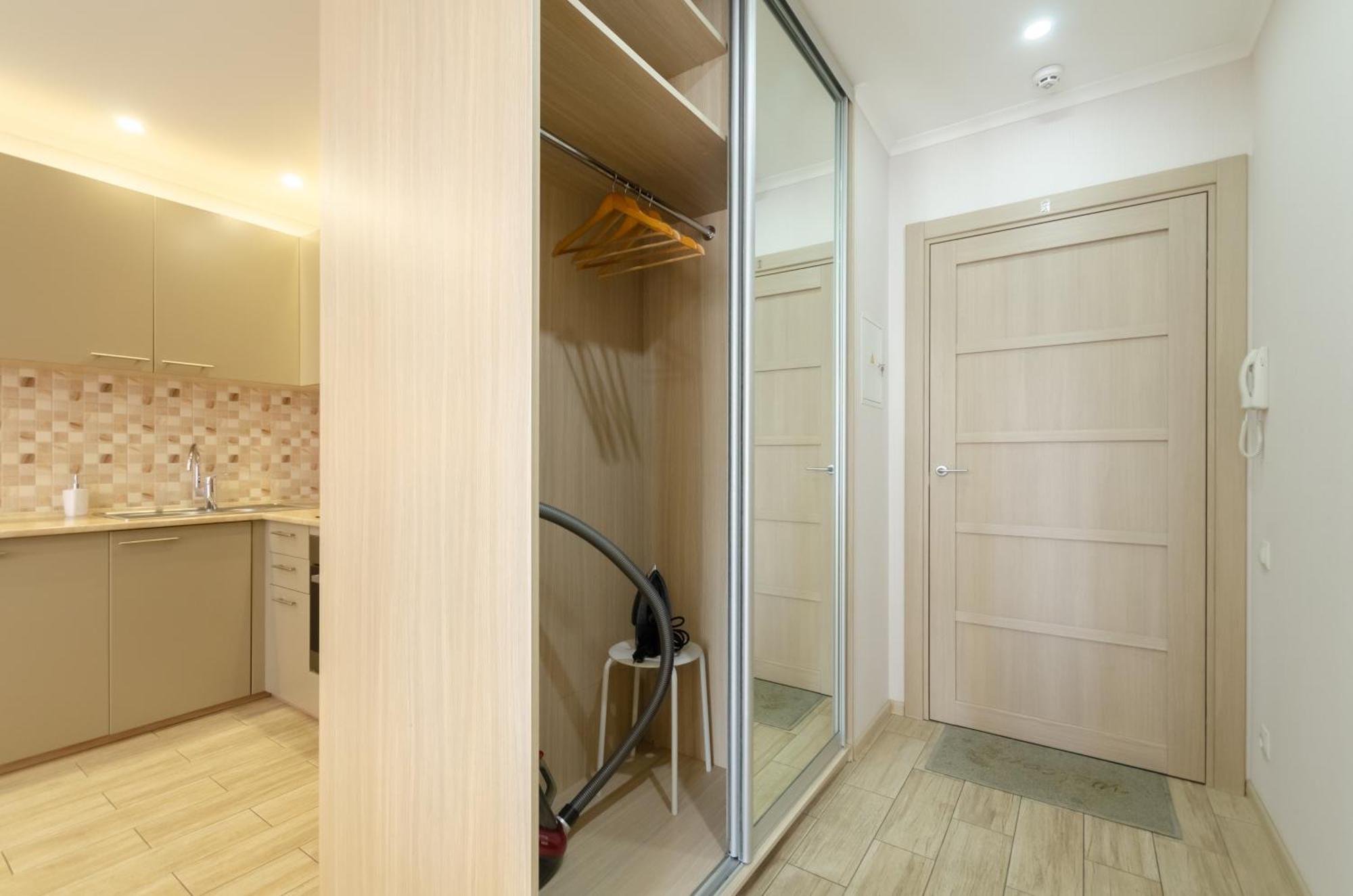 Petrovdom Apartments 3-143 In Rc Central Park, 7 John Mccain Street 基輔 外观 照片