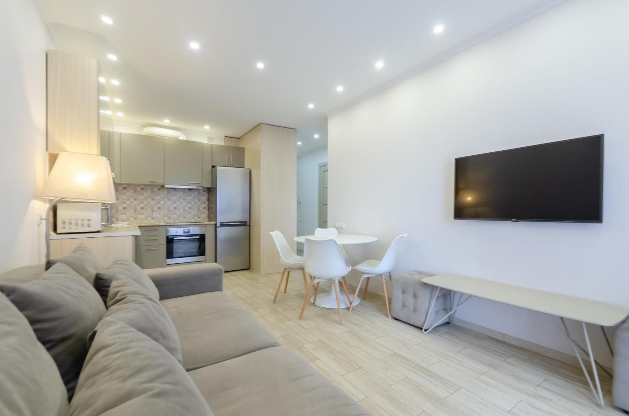 Petrovdom Apartments 3-143 In Rc Central Park, 7 John Mccain Street 基輔 外观 照片