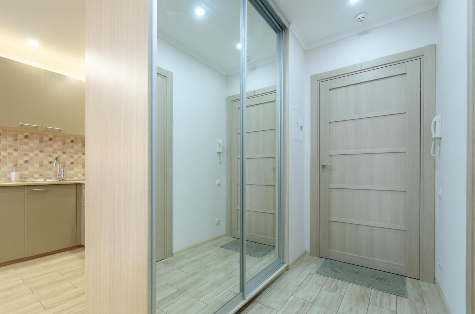 Petrovdom Apartments 3-143 In Rc Central Park, 7 John Mccain Street 基輔 外观 照片